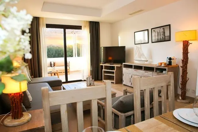 Junior Süit, 1 Çift Kişilik Yatak, Sigara İçilmez, Park Manzaralı