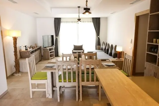 Premium Süit, Birden Çok Yatak, Sigara İçilmez, Havuz Manzaralı