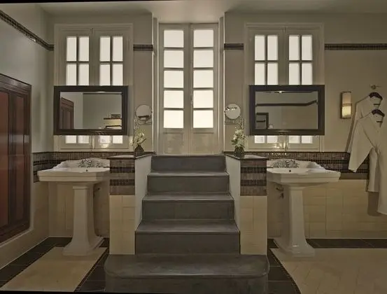 Grand Süit (Resident)