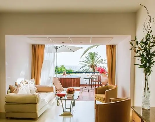 Junior Suite Jetted Tub Sea View