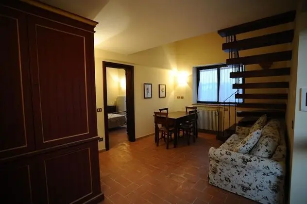 Classic Apart Daire, 2 Yatak Odası, 2 Banyolu, Bahçe Manzaralı