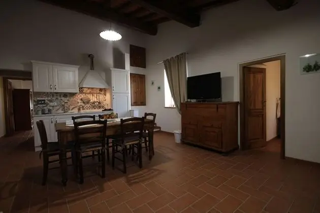 Family Apart Daire, 2 Yatak Odası, Üzüm Asması Manzaralı (Mandorlo)