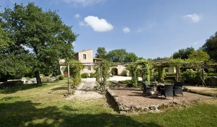 Luxury Villa (7 bedrooms, Villa Pipistrelli)