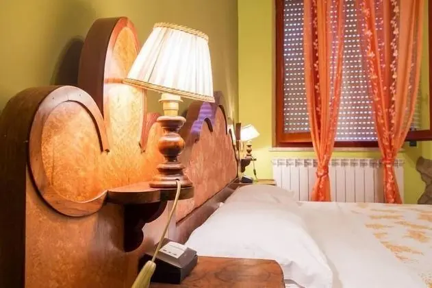 Tek Büyük Yataklı Oda