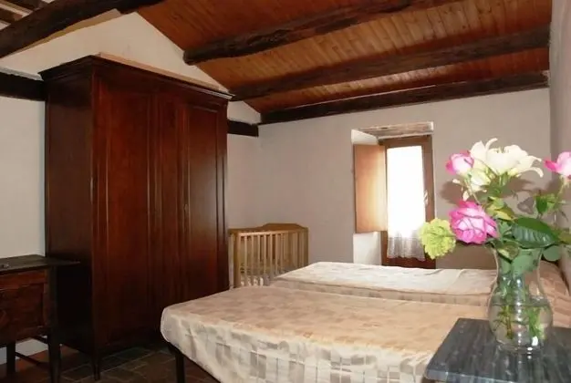 Basic Tek Büyük veya İki Ayrı Yataklı Oda, Bahçe Manzaralı