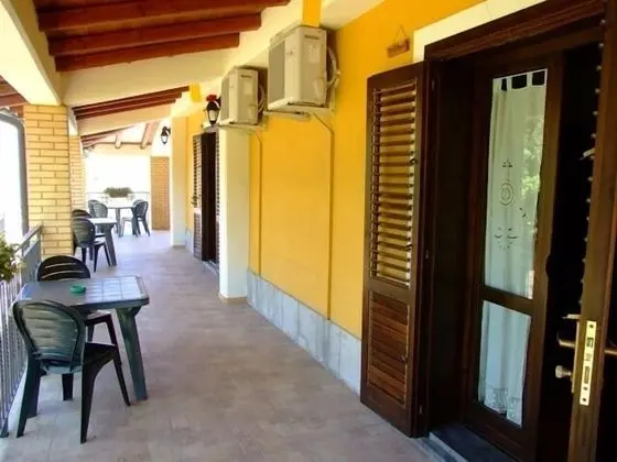 Üç Kişilik Oda
