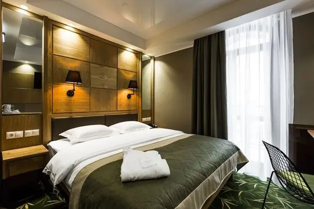 Deluxe Tek Büyük Yataklı Oda