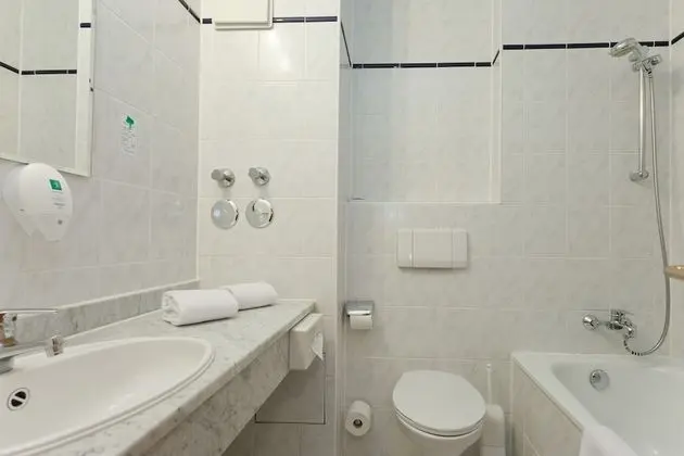 Superior Tek Büyük Yataklı Oda