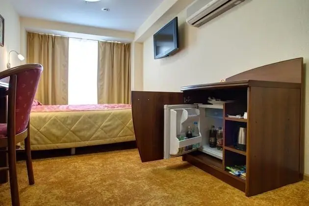 Comfort Tek Büyük veya İki Ayrı Yataklı Oda