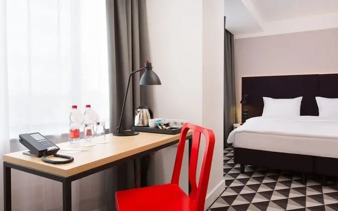 Superior Tek Büyük Yataklı Oda (SMART)