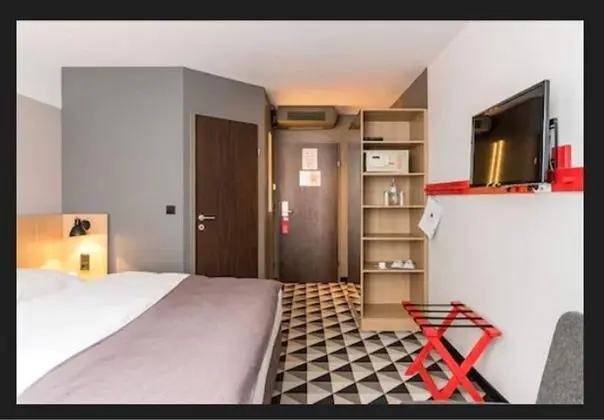 Superior Tek Büyük Yataklı Oda