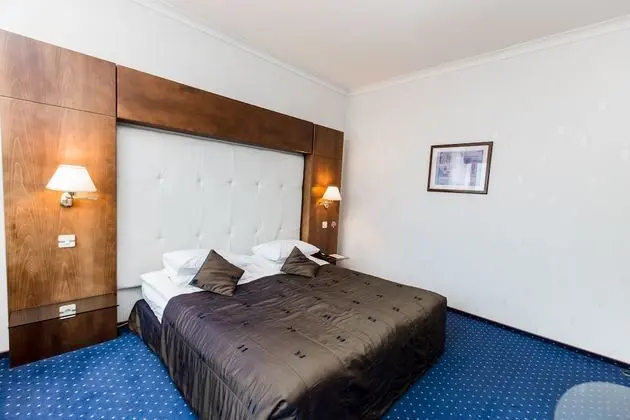 Apart Daire, 1 En Büyük (King) Boy Yatak, Sigara İçilmez, Şehir Manzaralı
