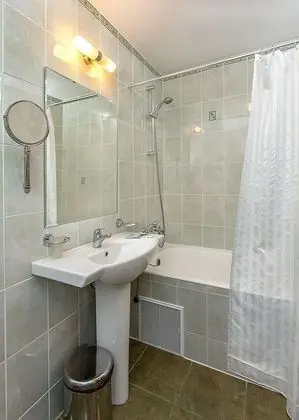 Superior Tek Büyük Yataklı Oda