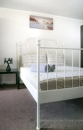 Comfort Apart Daire, Birden Çok Yatak, Mutfak, Bahçe Manzaralı