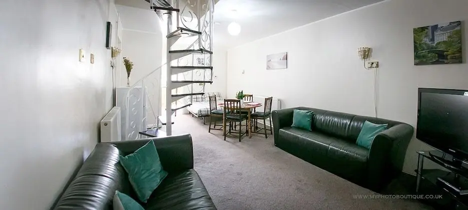 Comfort Apart Daire, Birden Çok Yatak, Mutfak, Bahçe Manzaralı