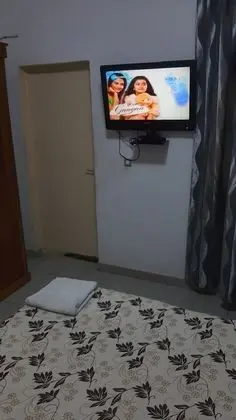 Grand Tek Büyük Yataklı Oda