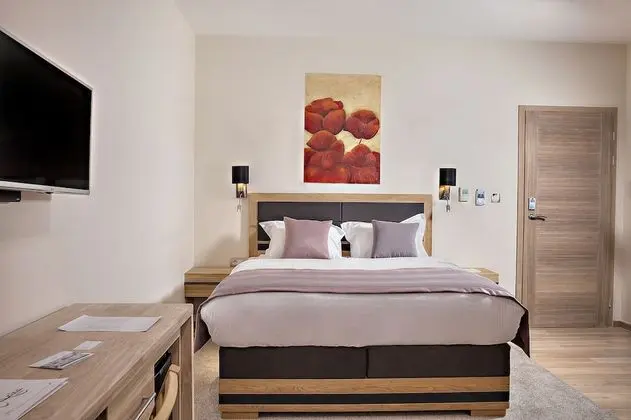 Standard King Room, City view