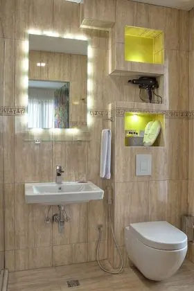 Standard King Room, City view