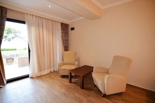 Deluxe Garden Room