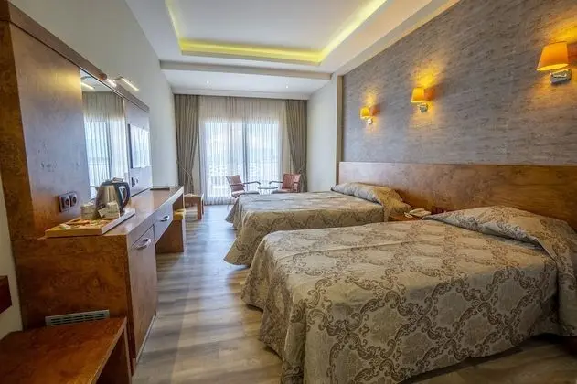 Deluxe Tek Büyük veya İki Ayrı Yataklı Oda