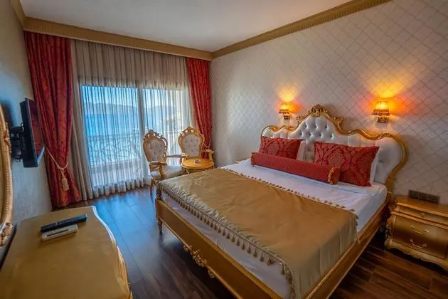https://images.etstur.com/files/images/hotelImages/TR/54020/l/Azka-Hotel-Oda-353006.jpg