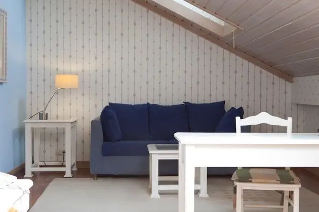 Büyük Yataklı Tek Kişilik Oda