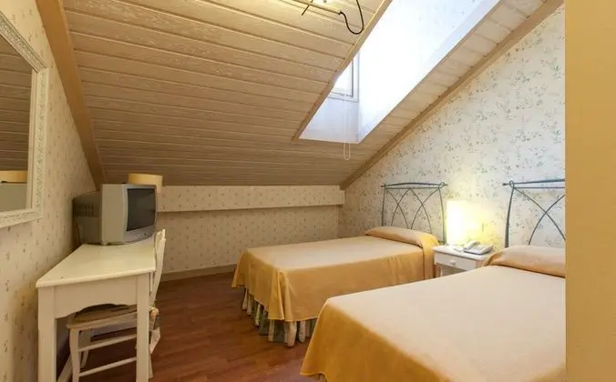 Tek Büyük veya İki Ayrı Yataklı Oda