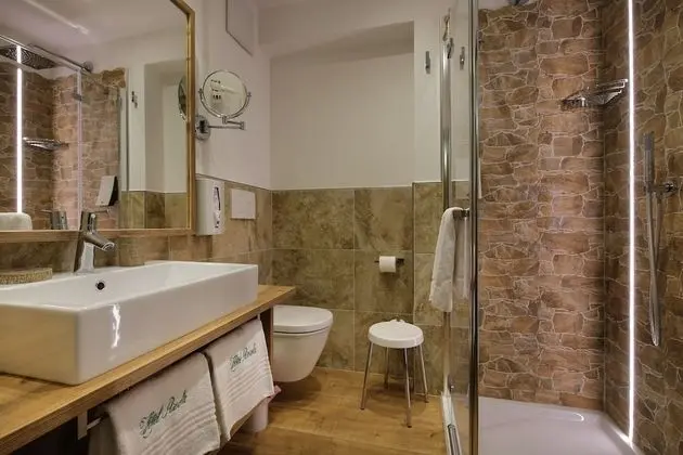 Superior Tek Büyük Yataklı Oda