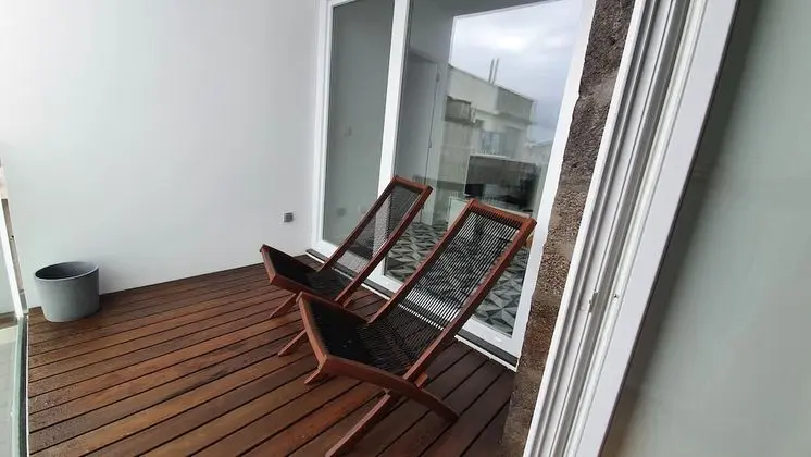 Bed in a Shared Mixed Room , Shared Bathroom ( 4 pax)