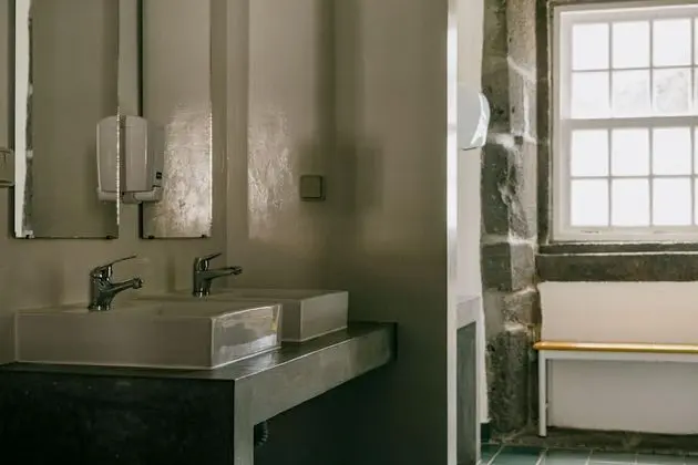 Üç Kişilik Oda, Özel Banyo