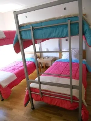 Ortak Ranzalı Oda, Özel Banyo (Female)