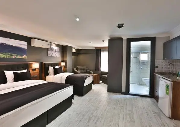 Aile Odası, Şehir Manzaralı
