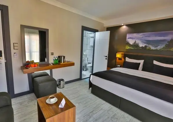 Çift Kişilik, Şehir Manzaralı