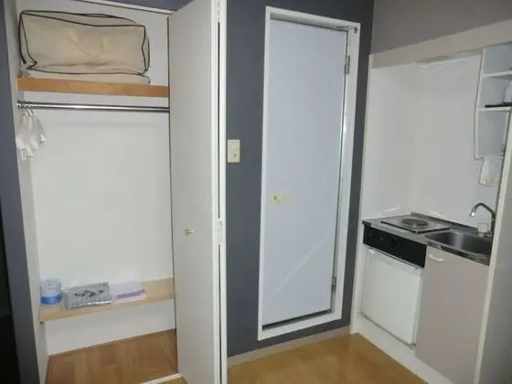 Tek Kişilik Oda, Sigara İçilebilir (E)