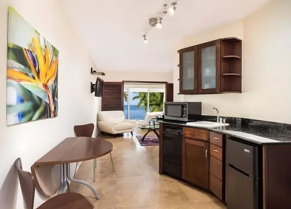 Aquamarina Deluxe Sea View Suite
