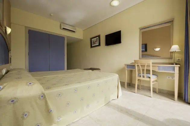 1 Çift Kişilik Veya 2 Tek Kişilik Yatak With Air Conditioning