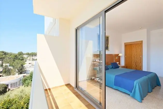 1 Çift Kişilik Veya 2 Tek Kişilik Yatak Pool View