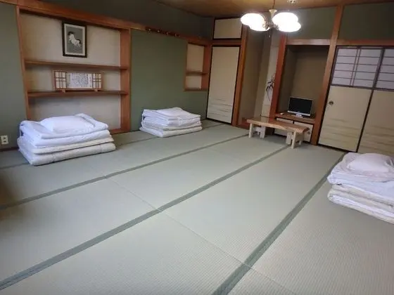 Traditional Oda, Sigara İçilmez, Ortak Banyo (3-6 guests, check-in until 18:30)