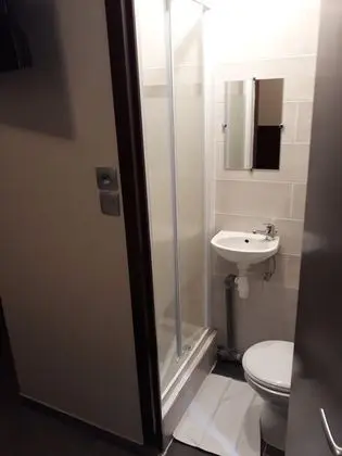 Classic Tek Büyük Yataklı Oda