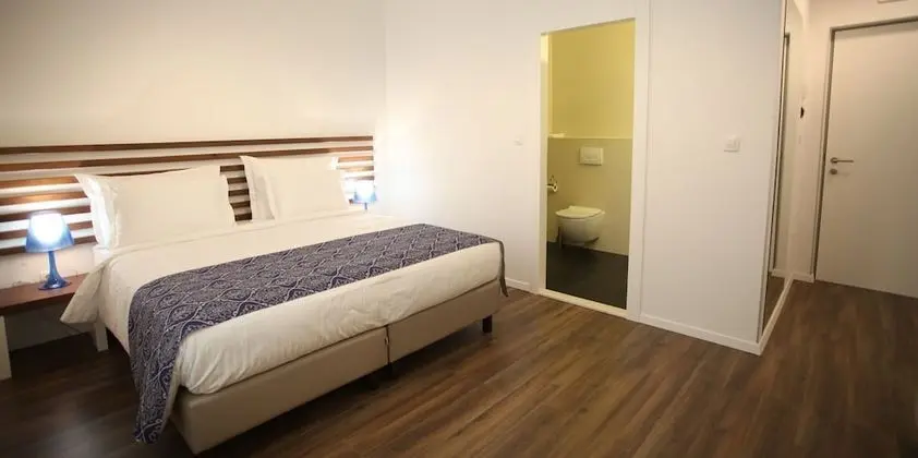 Economy Tek Büyük Yataklı Oda