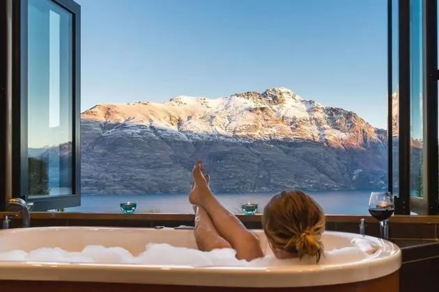 Luxury Tek Büyük Yataklı Oda, 1 Yatak Odası, Sıcak Su Küveti, Göl Manzaralı