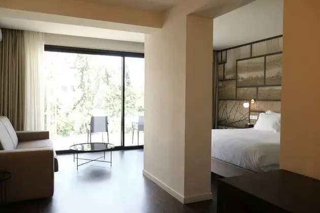 Premium Suite (Top Floor)