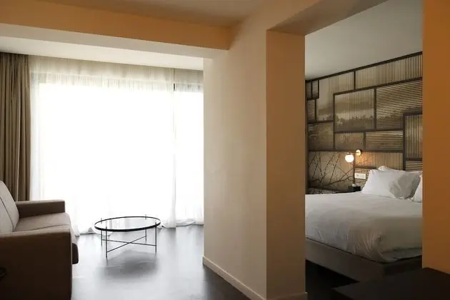 Premium Suite (Top Floor)