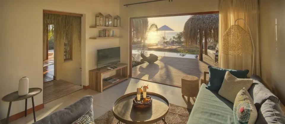 Royal Beach Villas