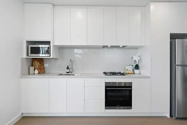 1 Bedroom Apartment With Parking