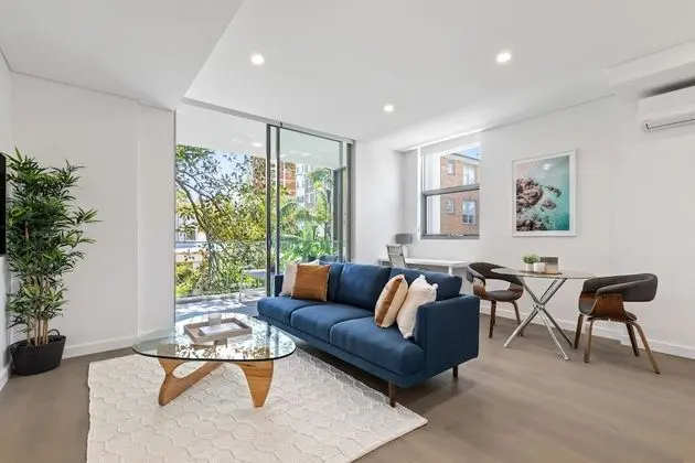 1 Bedroom Apartment With Parking