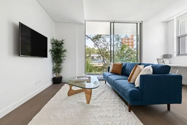 1 Bedroom Apartment With Parking