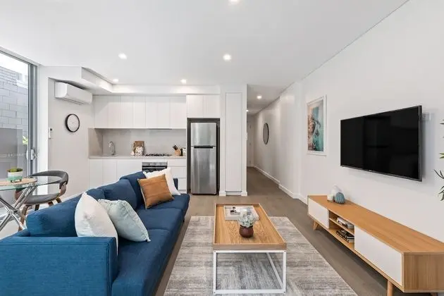 1 Bedroom Apartment With Parking