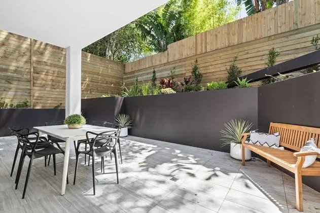 1 Bedroom Apartment With Parking