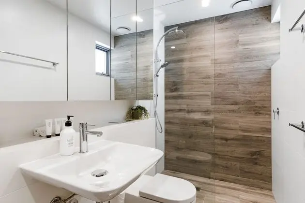 1 Bedroom Apartment With Parking